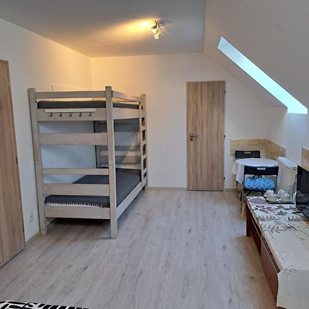פישטני Apartmany Amalia מראה חיצוני תמונה