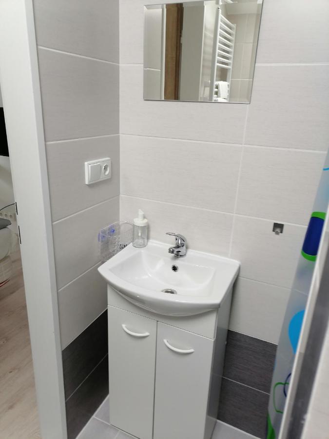 פישטני Apartmany Amalia מראה חיצוני תמונה
