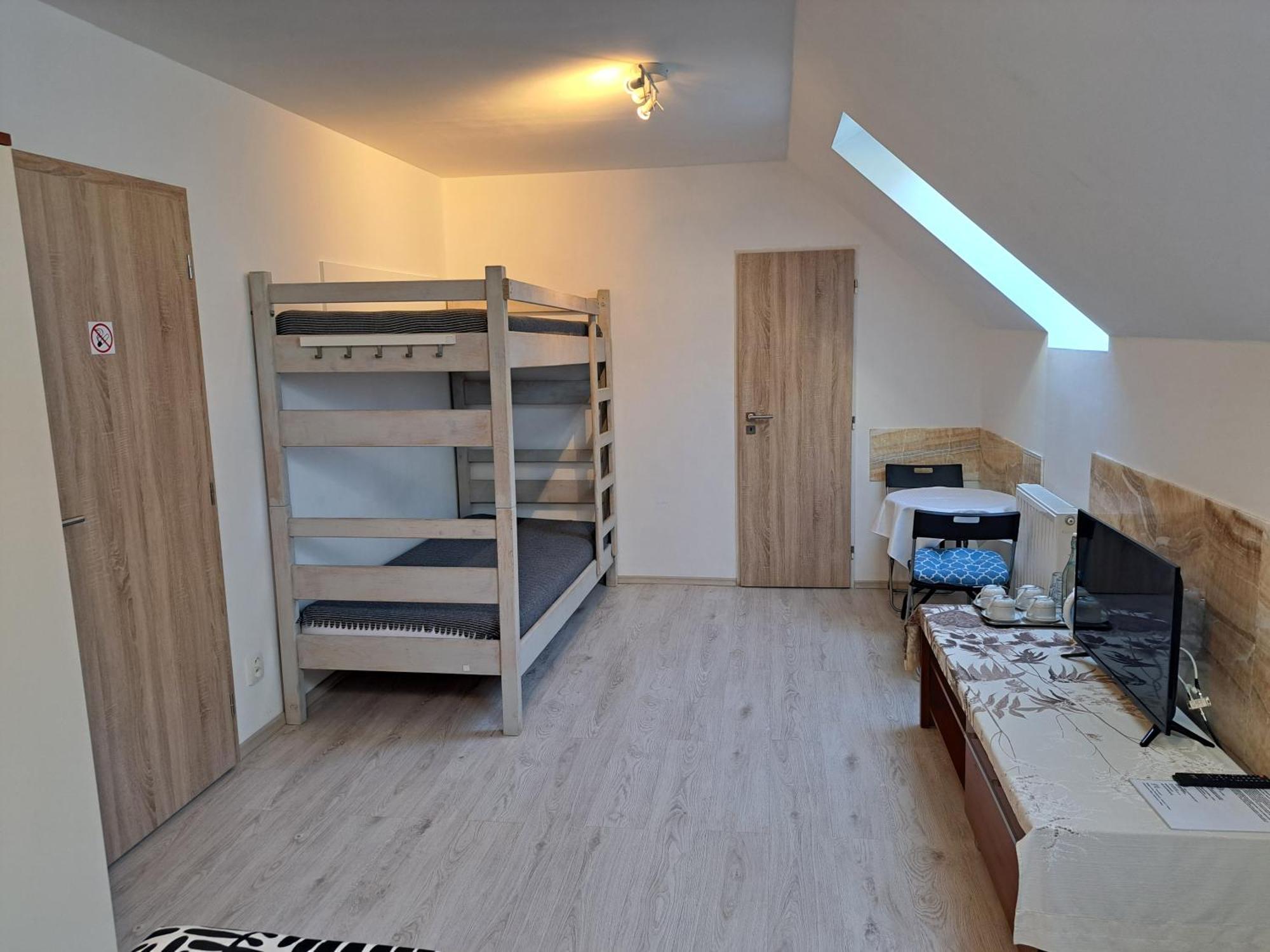 פישטני Apartmany Amalia מראה חיצוני תמונה