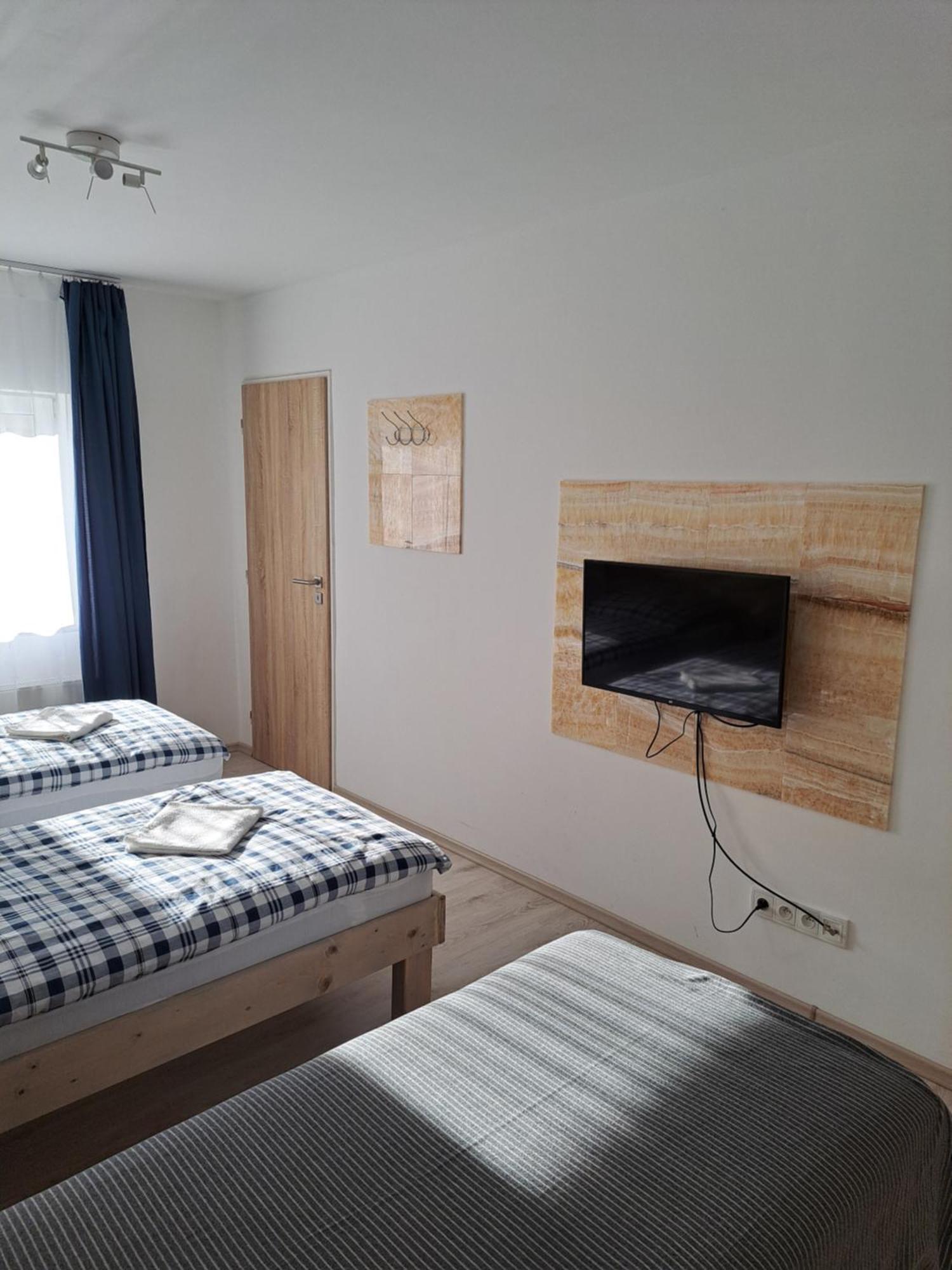 פישטני Apartmany Amalia מראה חיצוני תמונה