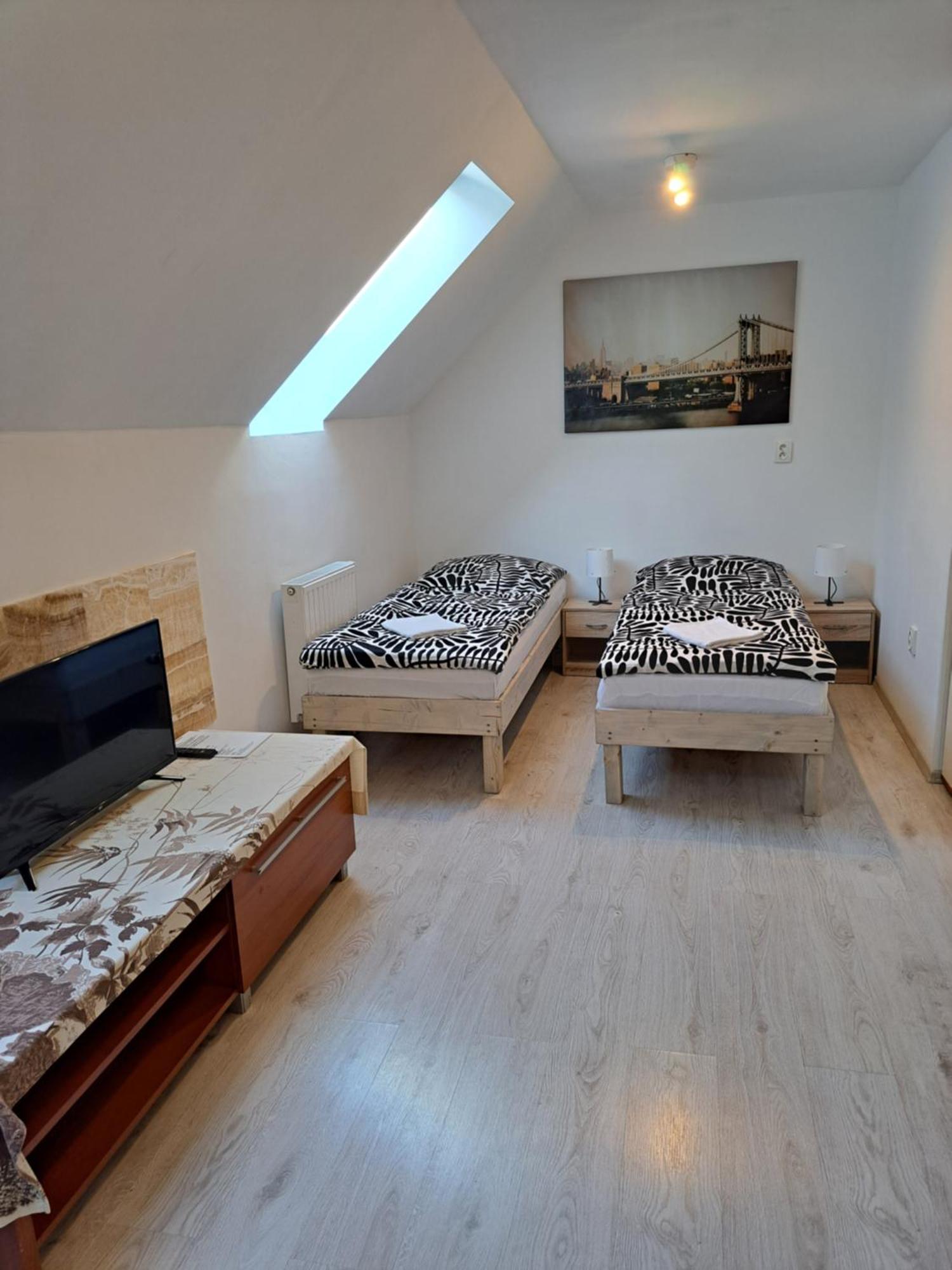 פישטני Apartmany Amalia מראה חיצוני תמונה